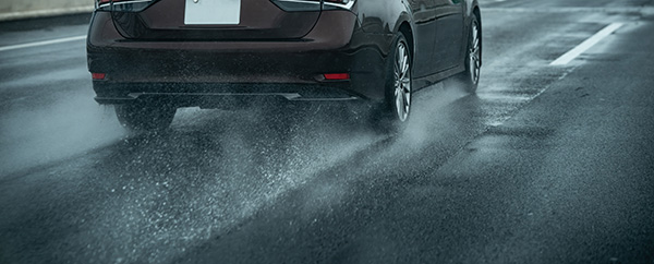 What Causes Hydroplaning and How to Prevent It?